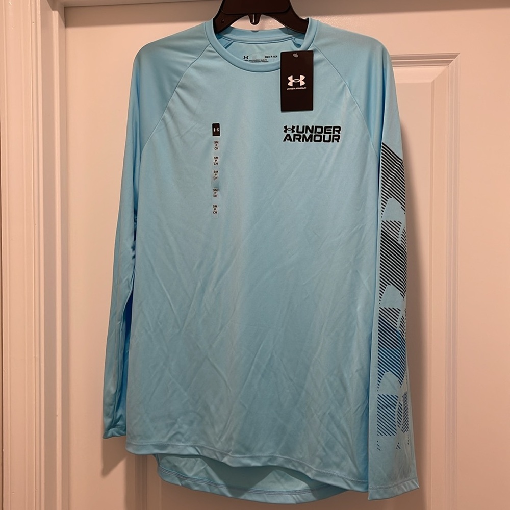 Under Armour Shirt NWT Loose Fit Size Small Baby Blue Velocity Graphic